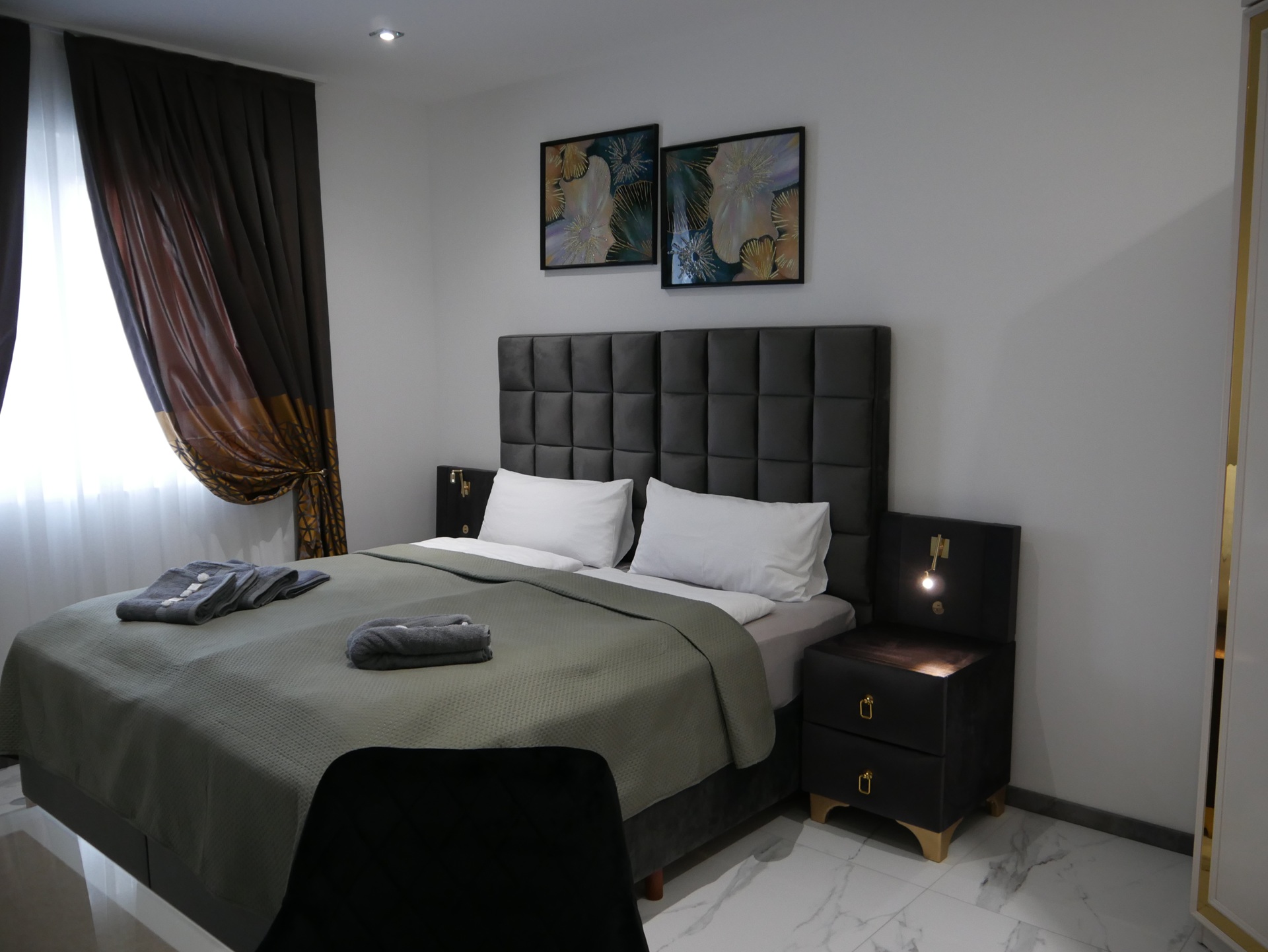 sd hotel zimmer2 raum